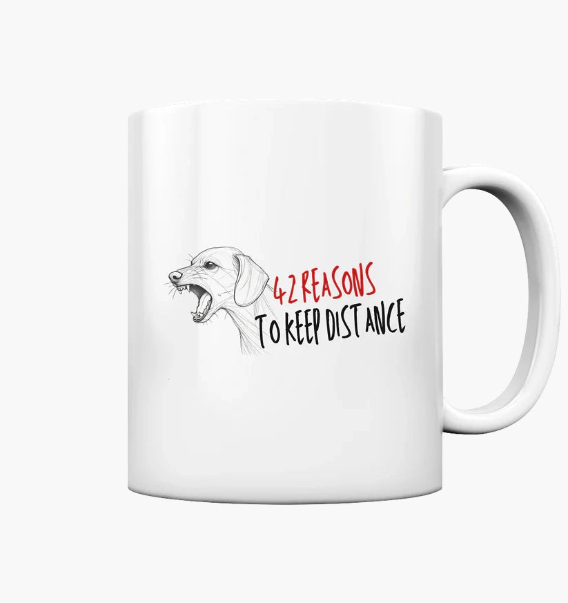 42 reasons to keep distance - Dackel - Tasse glossy
